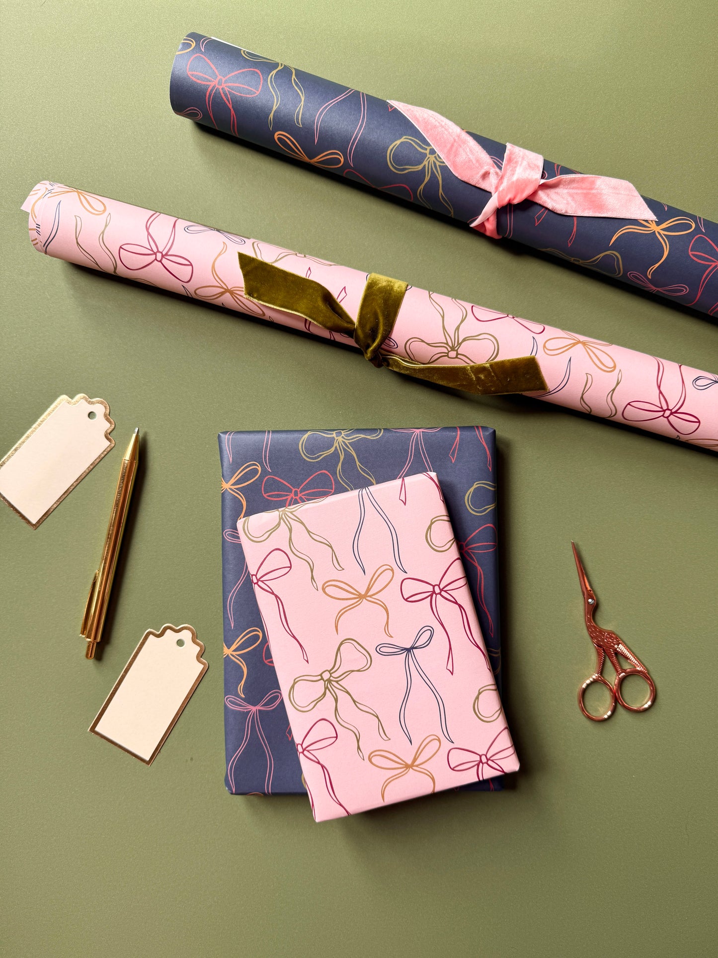 Luxury Bow Pattern Wrapping Paper