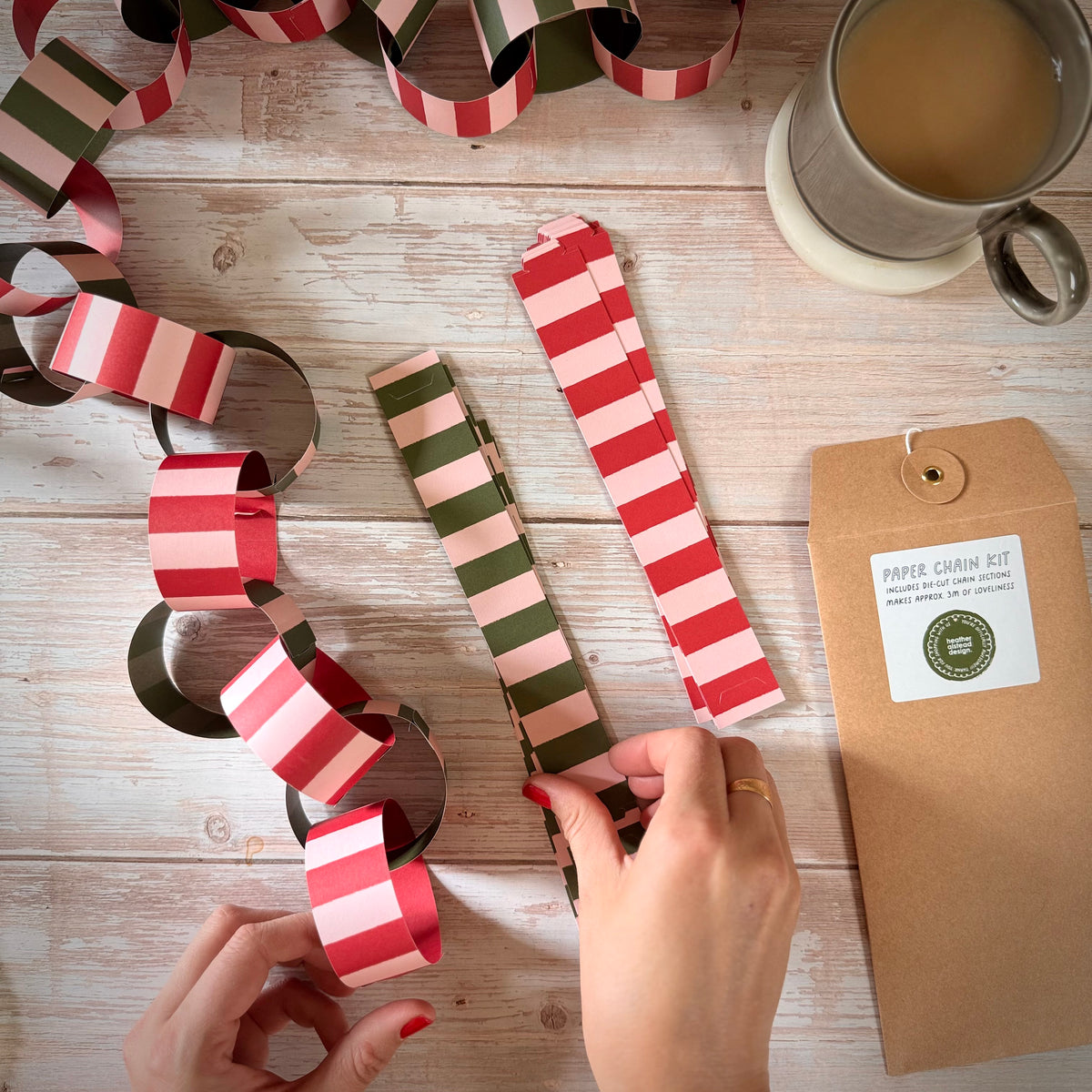 Luxury Christmas Paper Chain Kit – Striped Garland, 3 Metres