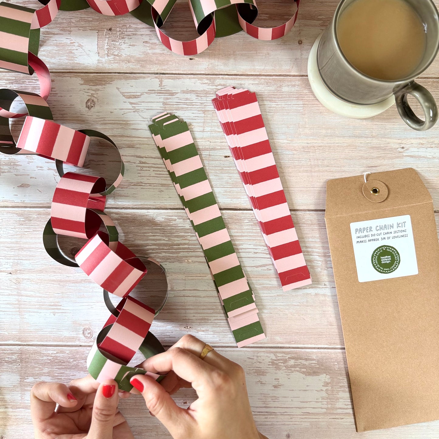 Luxury Christmas Paper Chain Kit – Striped Garland, 3 Metres